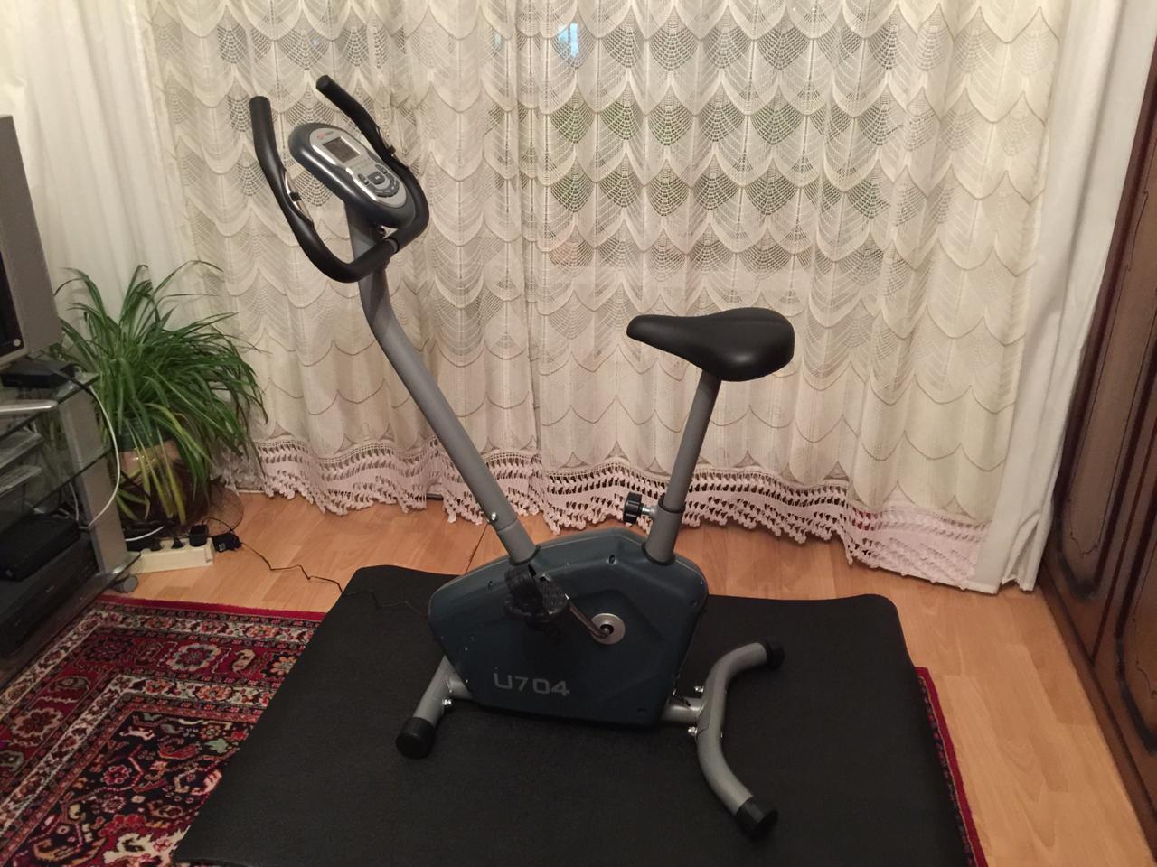 Велоэргометр Carbon Fitness U704