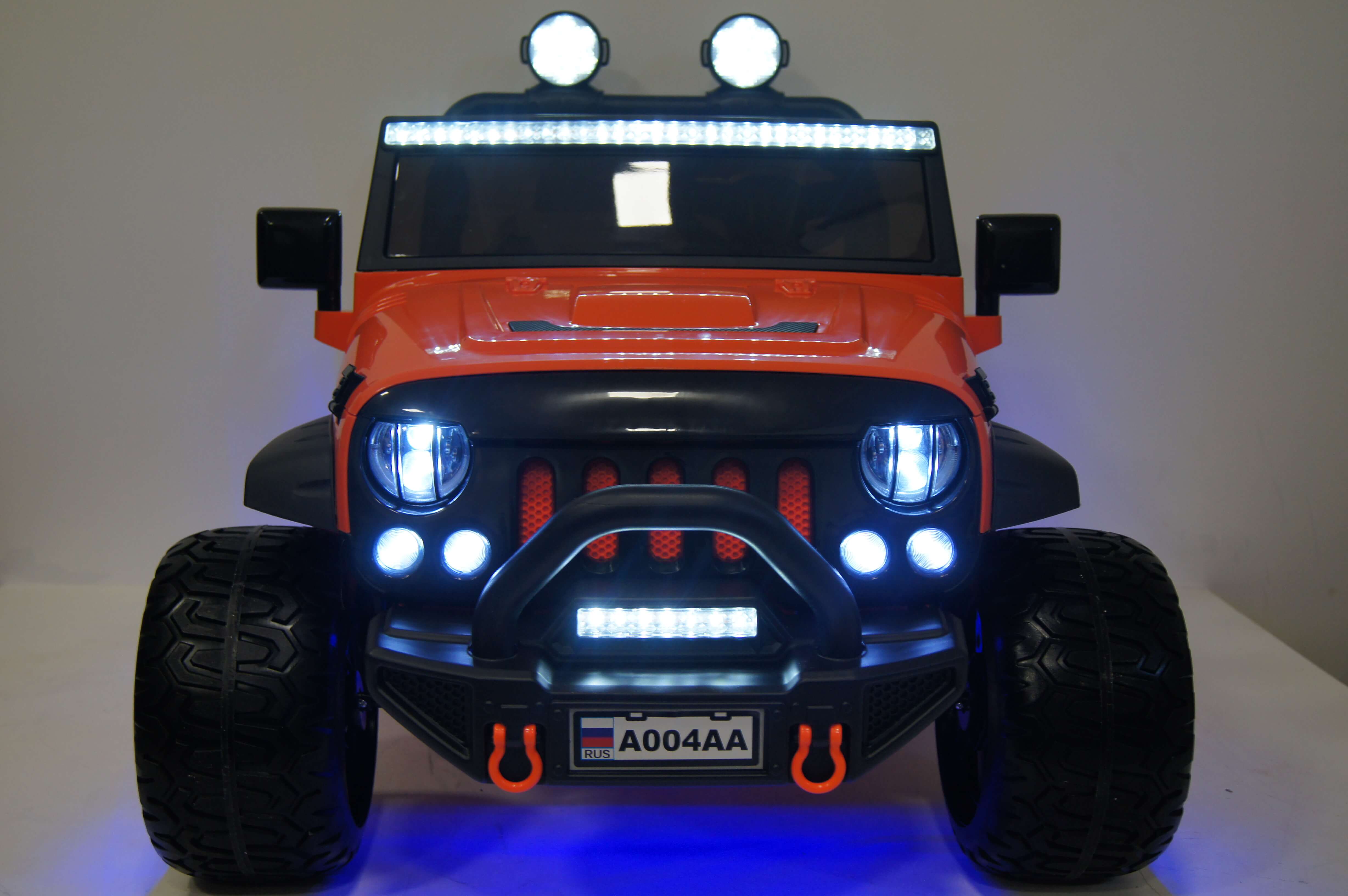 Электромобиль RiverToys Jeep A004AA