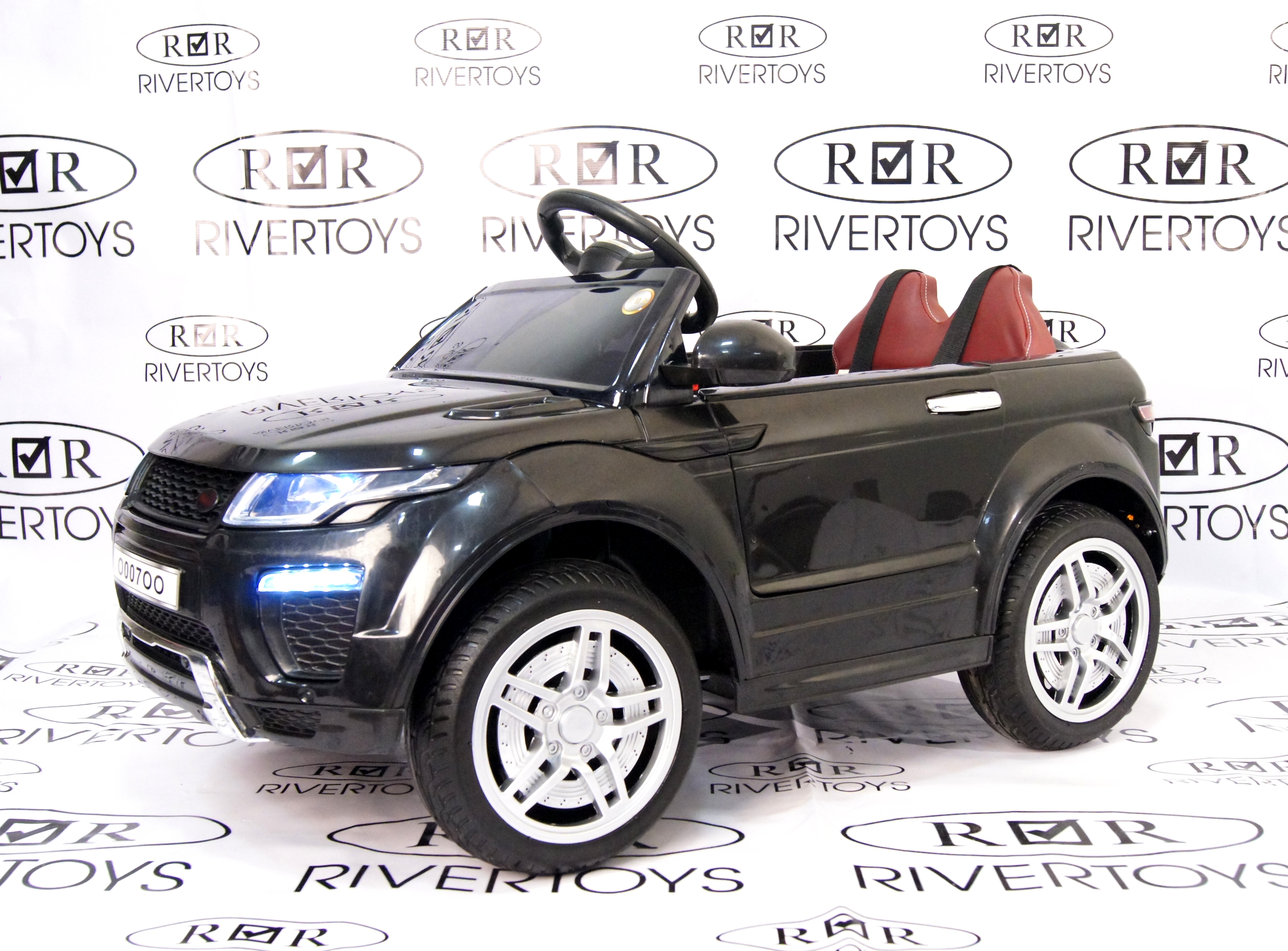 Электромобиль RiverToys Range O007OO VIP черный