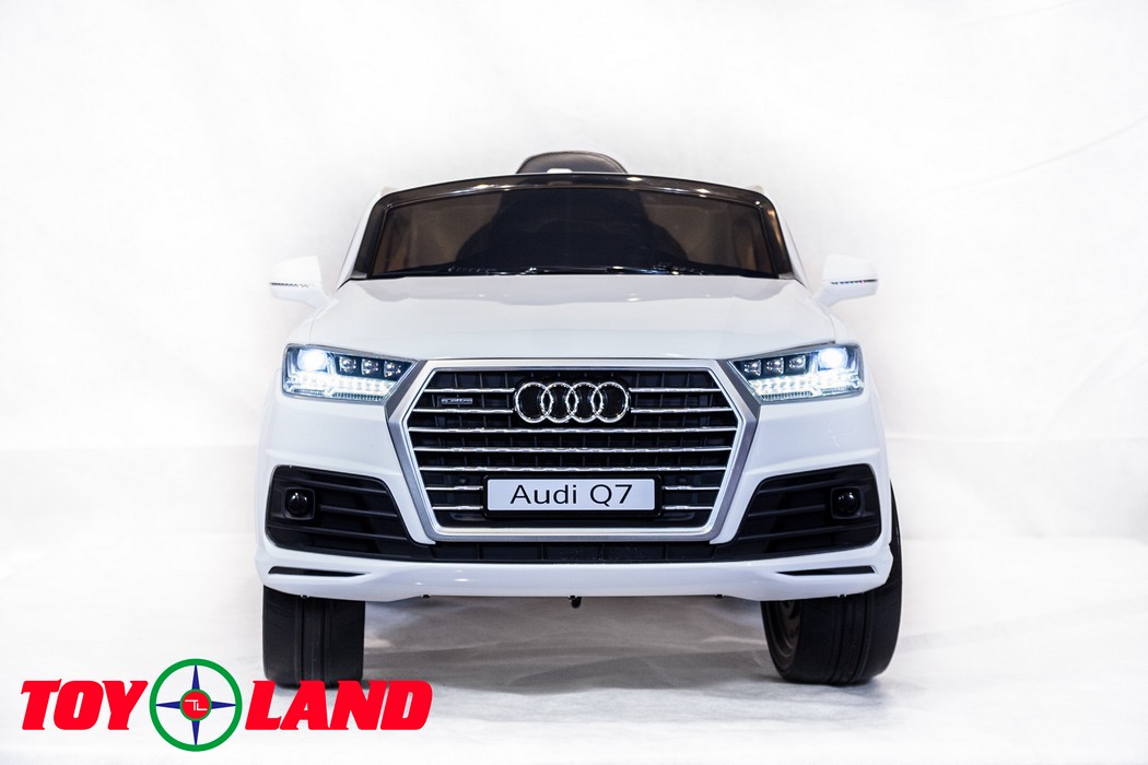 Электромобиль ToyLand Audi Q7 высокая дверь белый