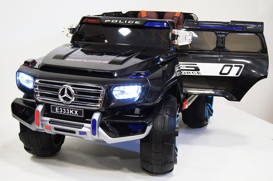 Электромобиль RiverToys Mercedes-Benz E333KX