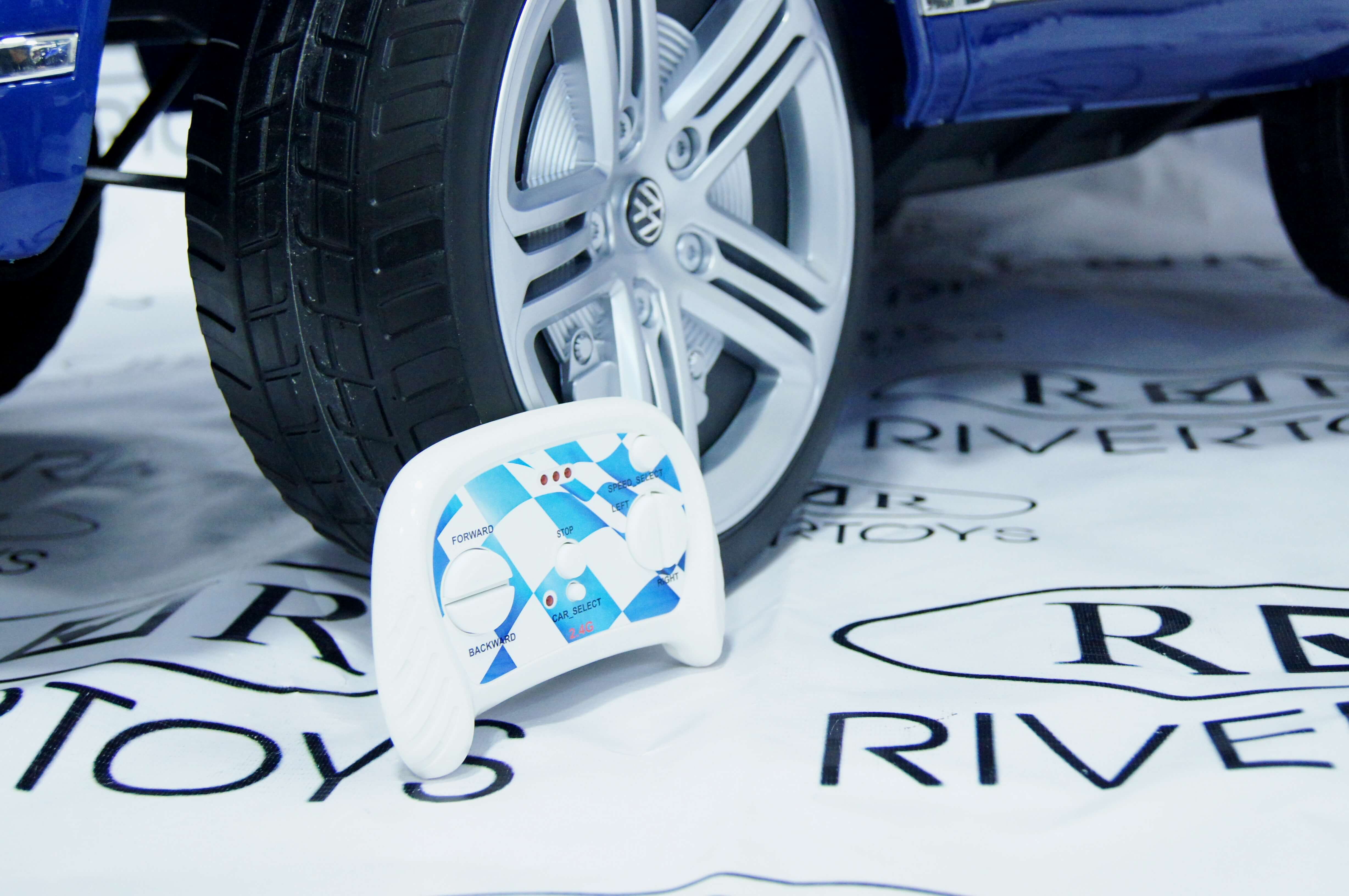 Электромобиль RiverToys VOLKSWAGEN TOUAREG