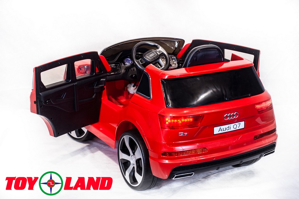 Электромобиль ToyLand Audi Q7 высокая дверь красный