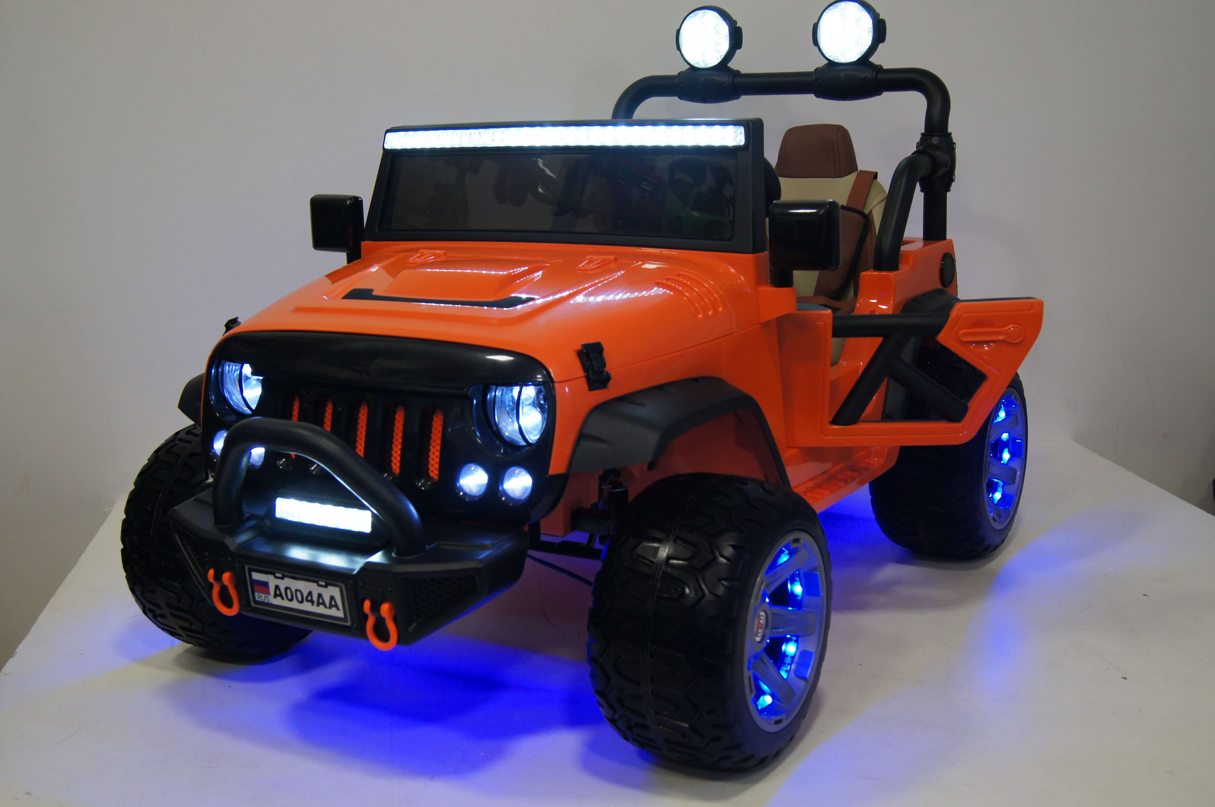 Электромобиль RiverToys Jeep A004AA