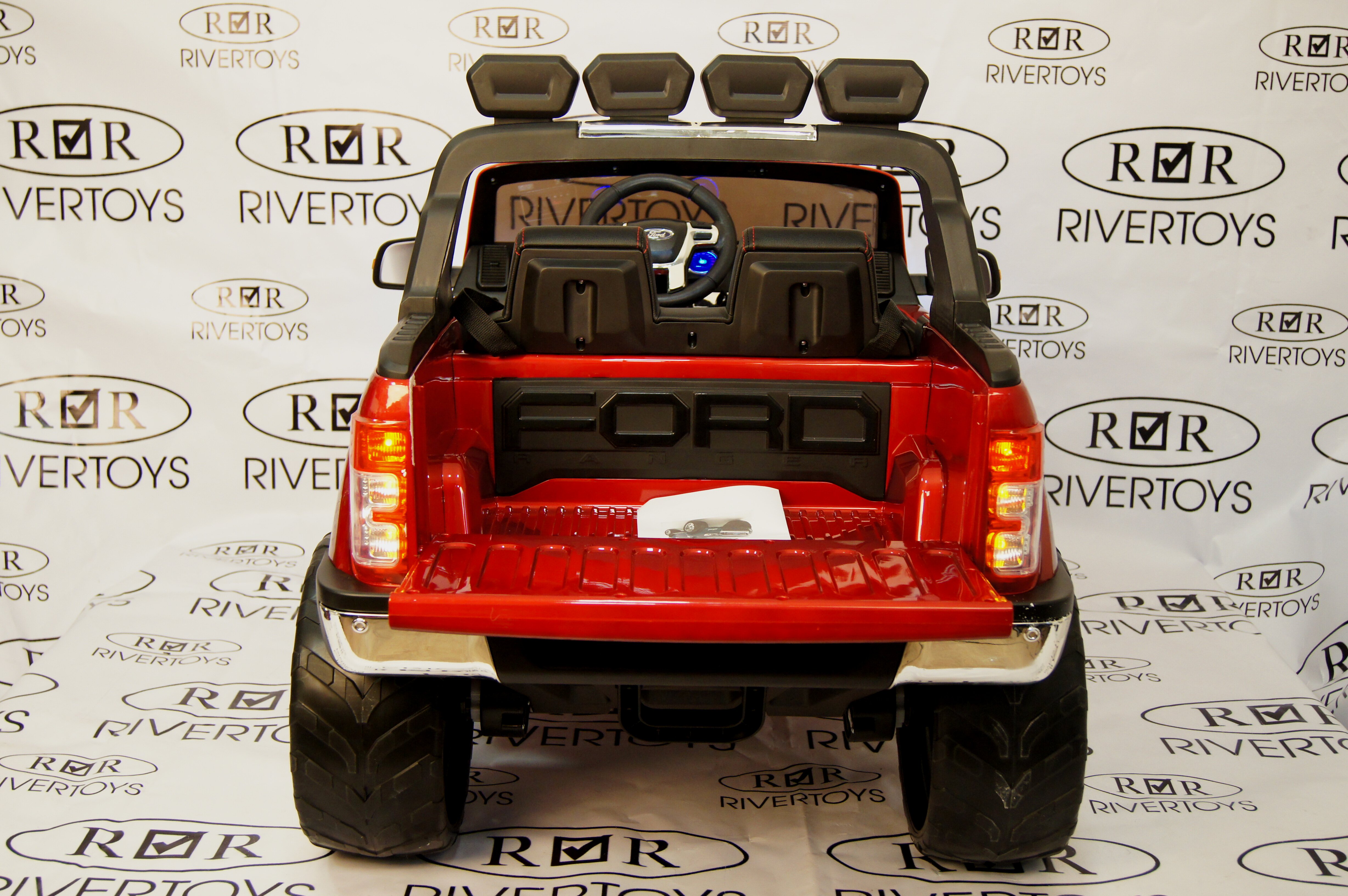 Электромобиль RiverToys NEW FORD RANGER 4WD