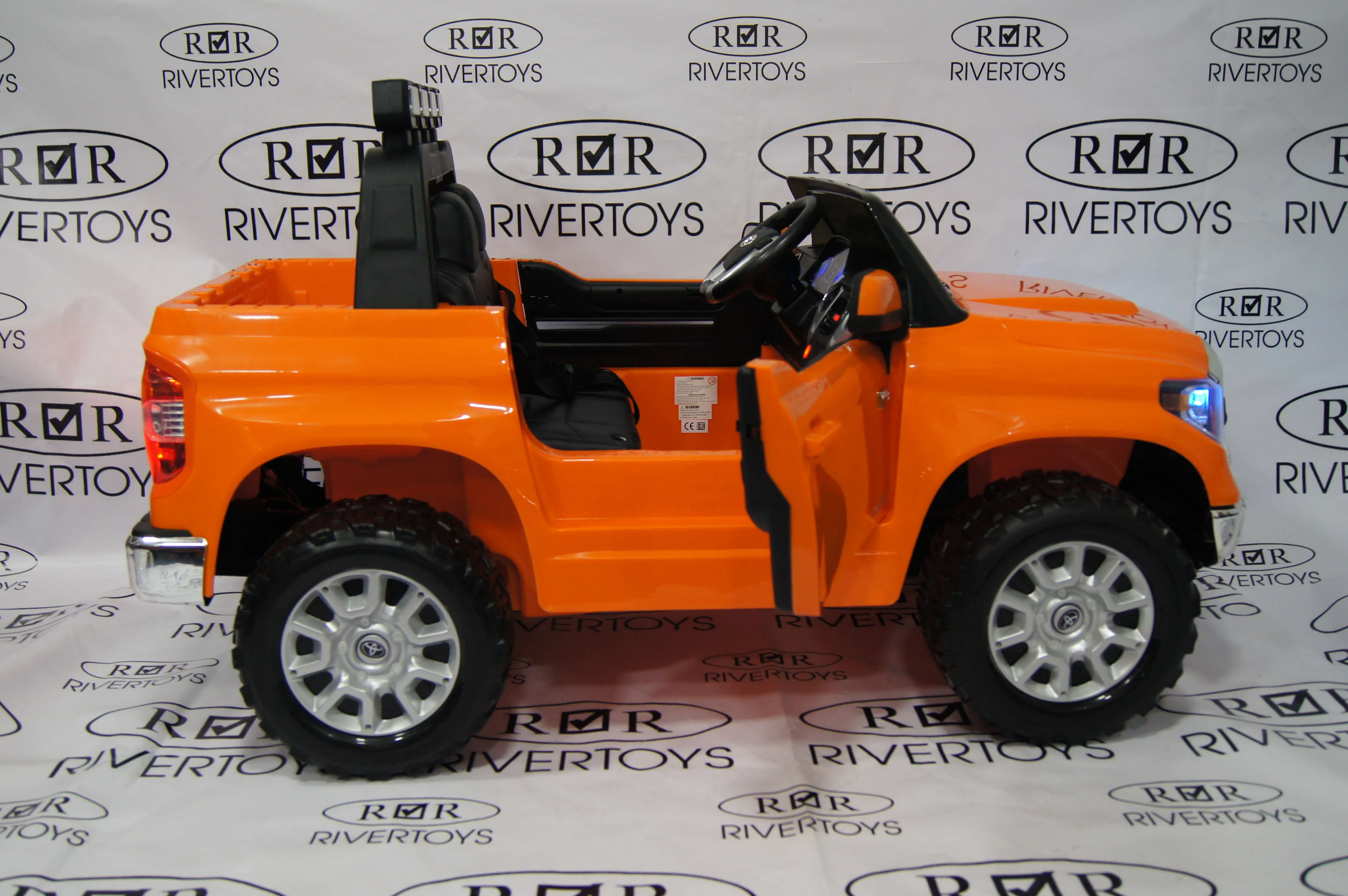 Электромобиль RiverToys TOYOTA TUNDRA MINI JJ2266