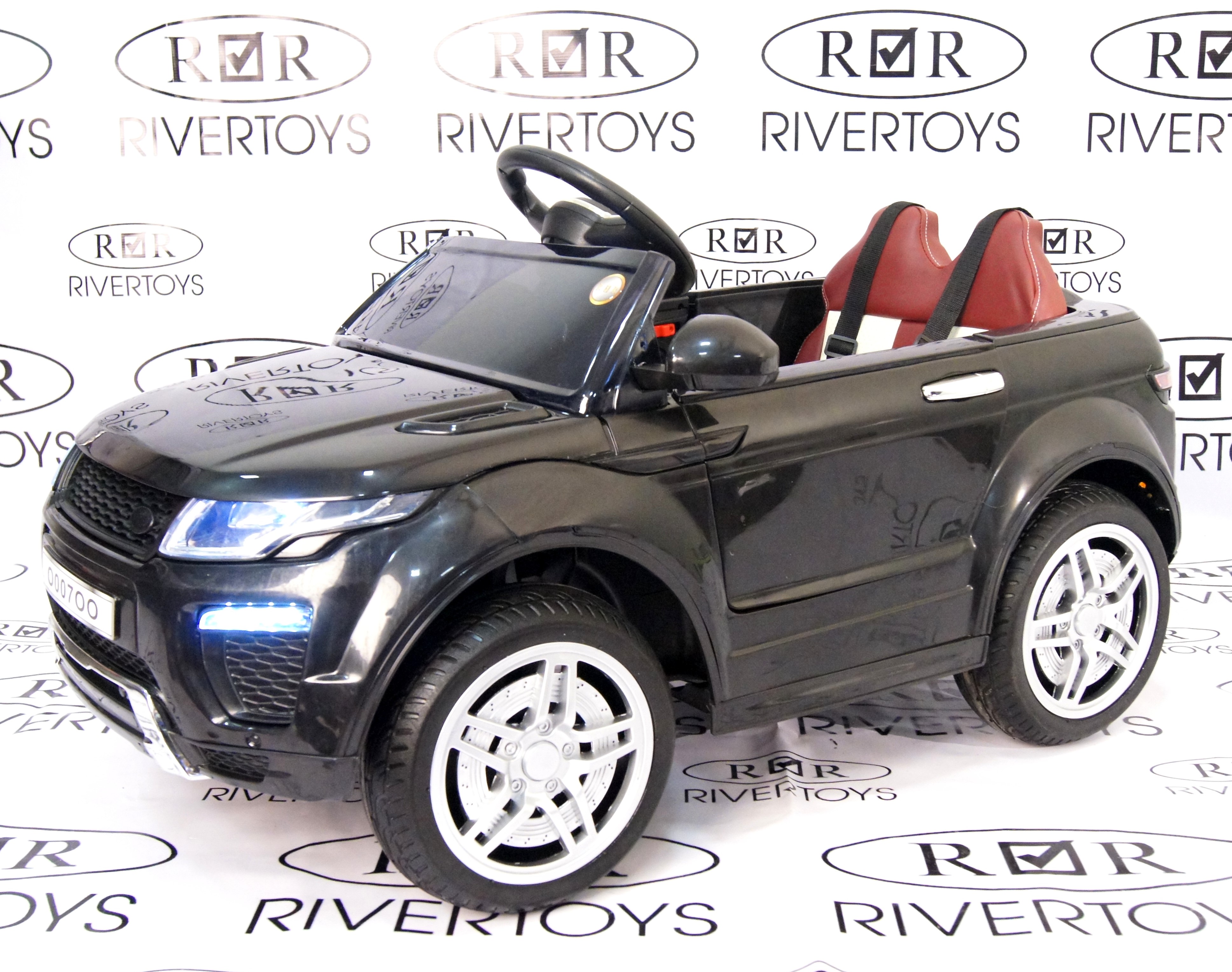 Электромобиль RiverToys Range O007OO VIP черный