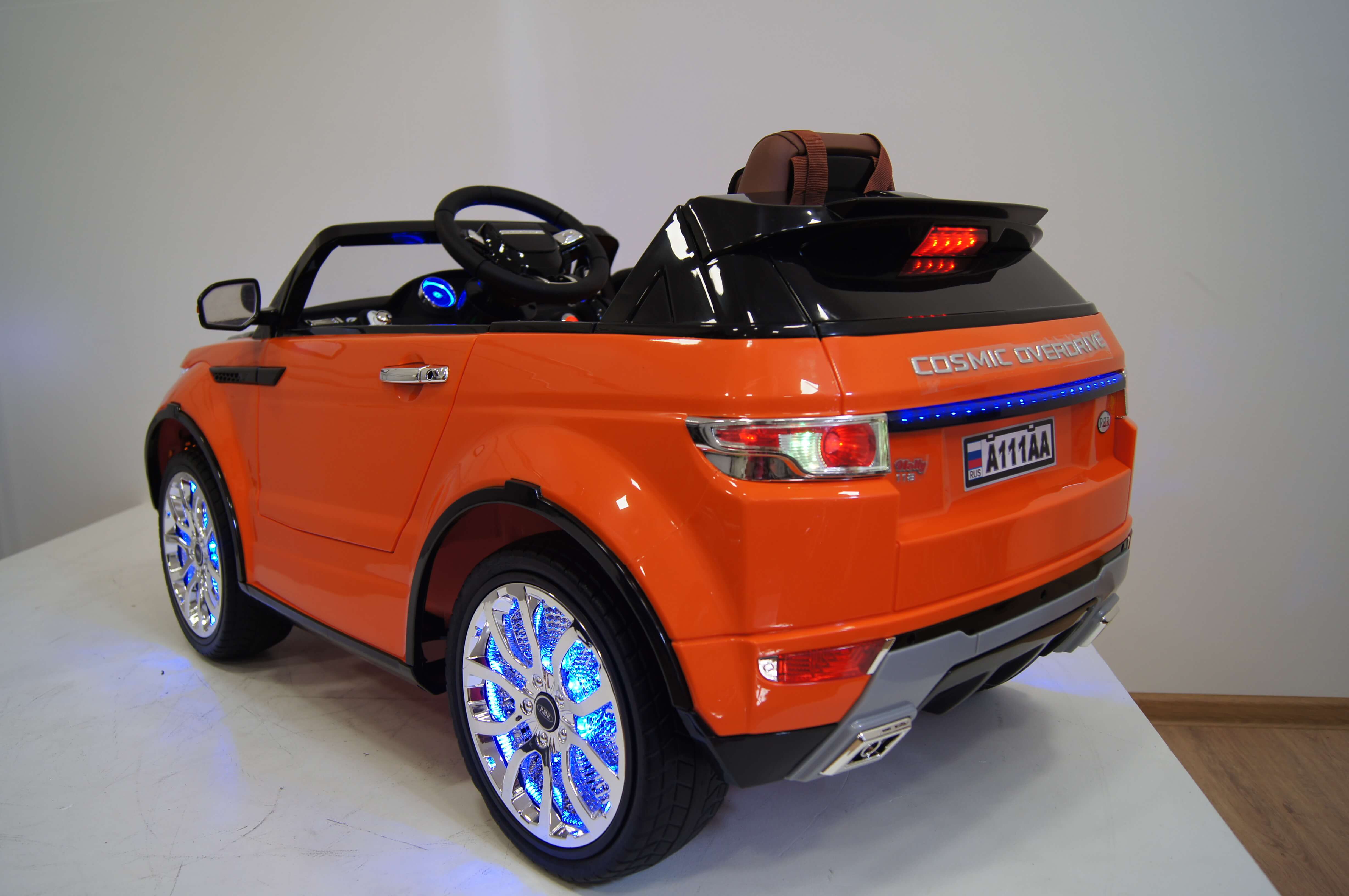 Электромобиль RiverToys Range Rover A111AA VIP