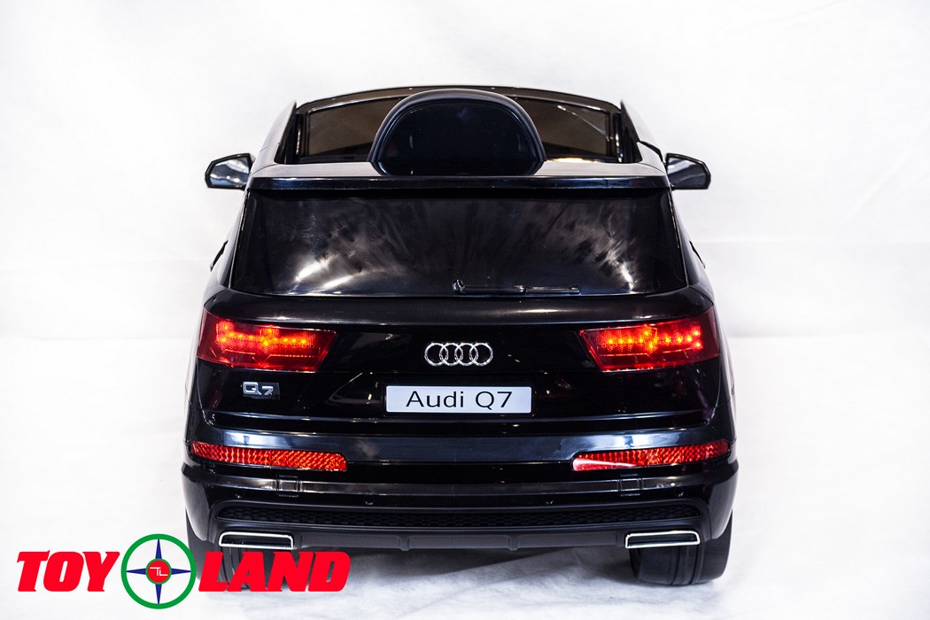 Электромобиль ToyLand Audi Q7 высокая дверь черный