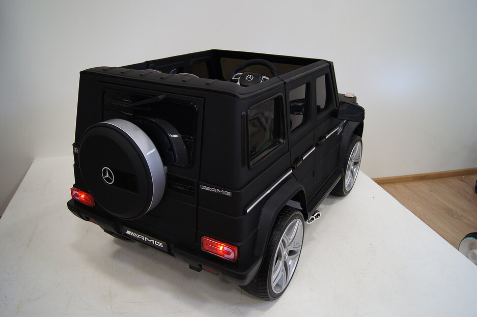 Электромобиль RiverToys Mercedes-Benz G65 AMG черный матовый