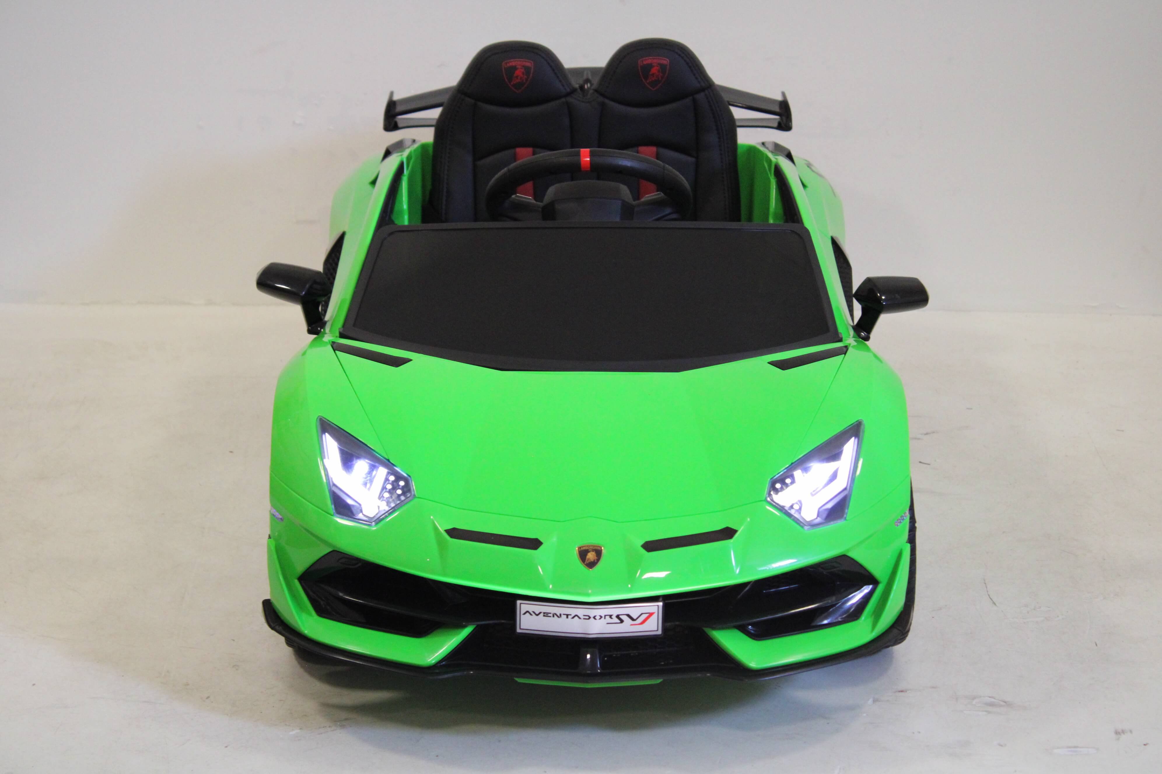 Электромобиль RiverToys LAMBORGHINI AVENDATOR SVJ - HL328