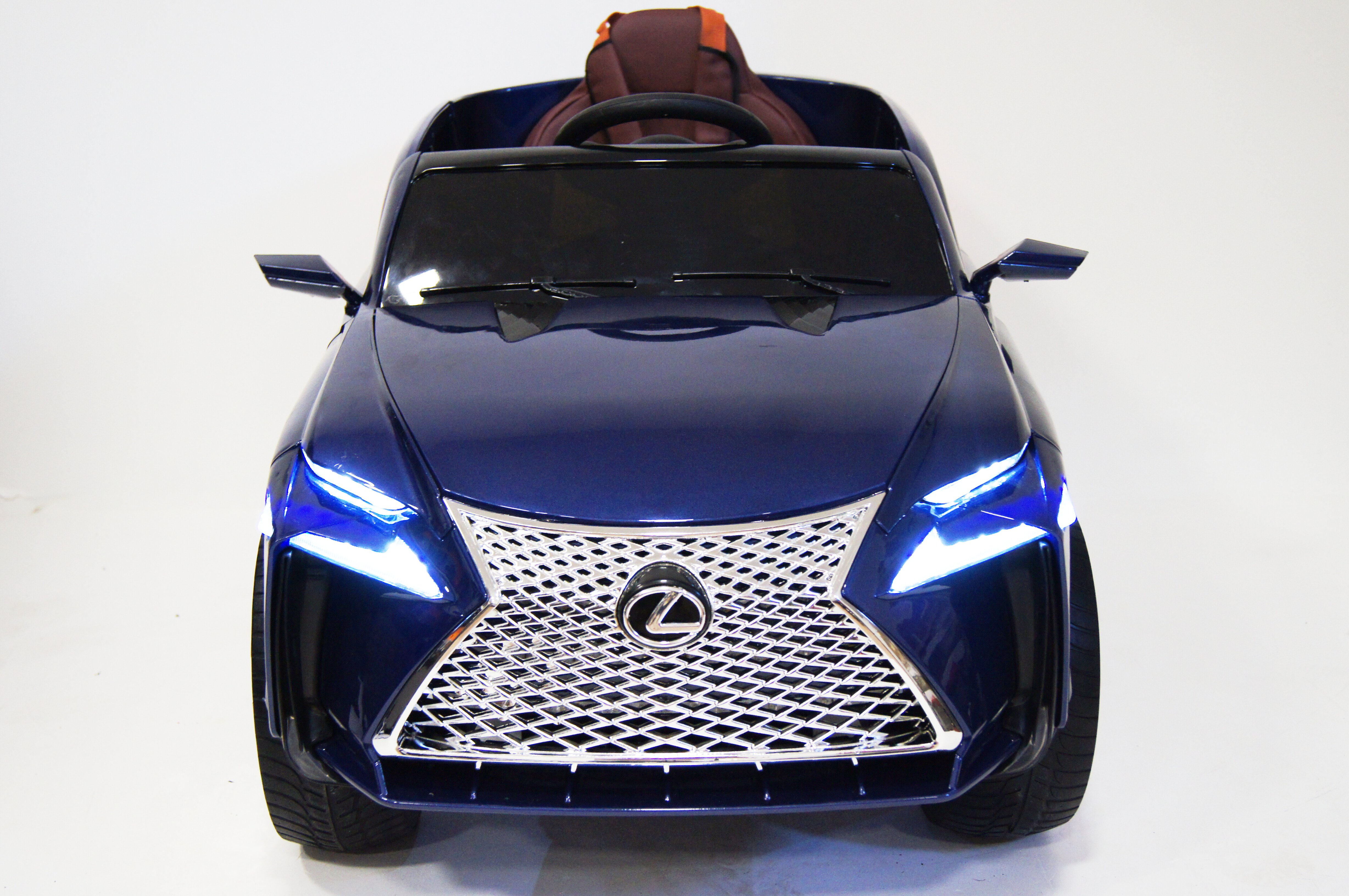 Электромобиль RiverToys Lexus Е111КХ