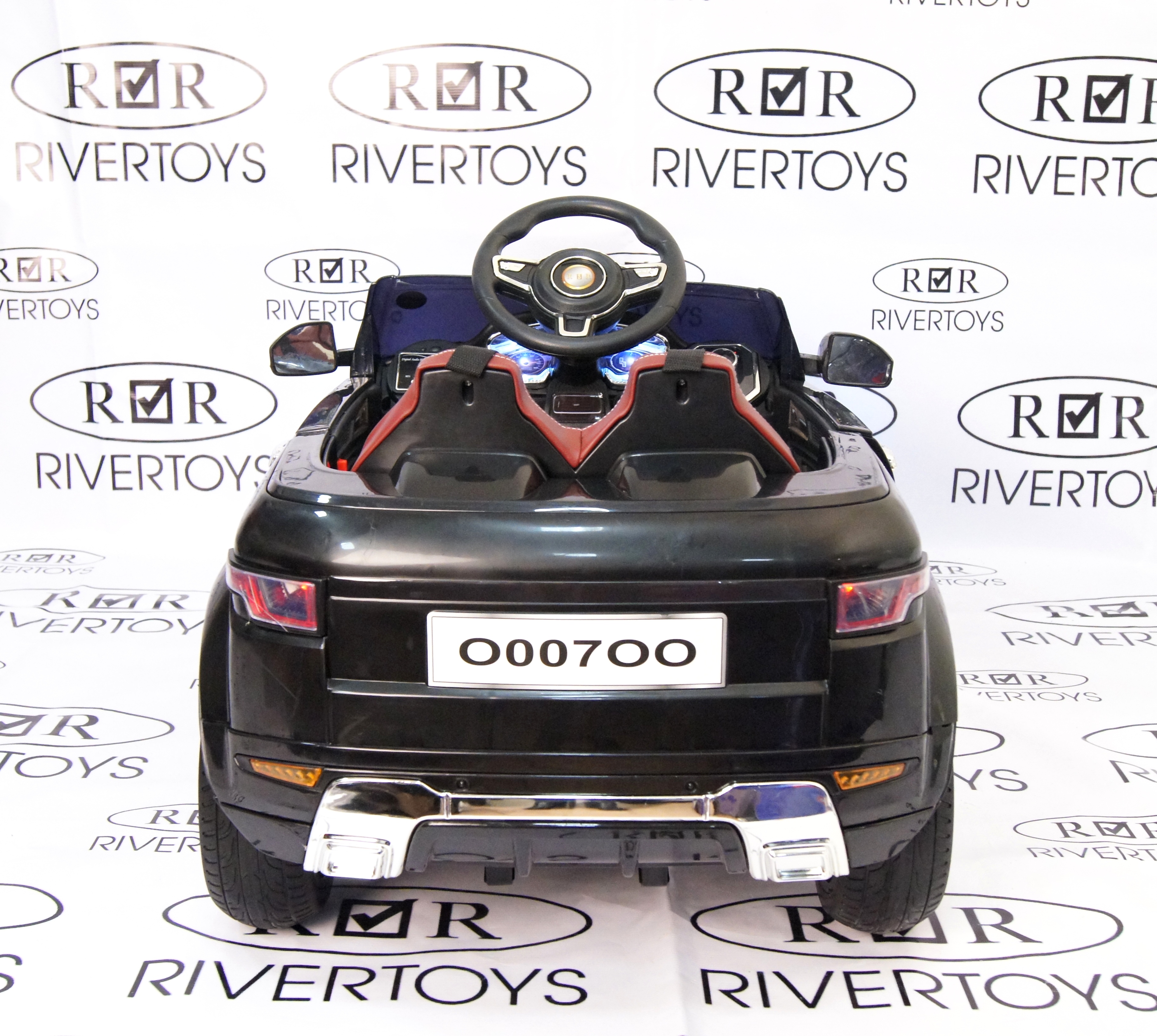 Электромобиль RiverToys Range O007OO VIP черный