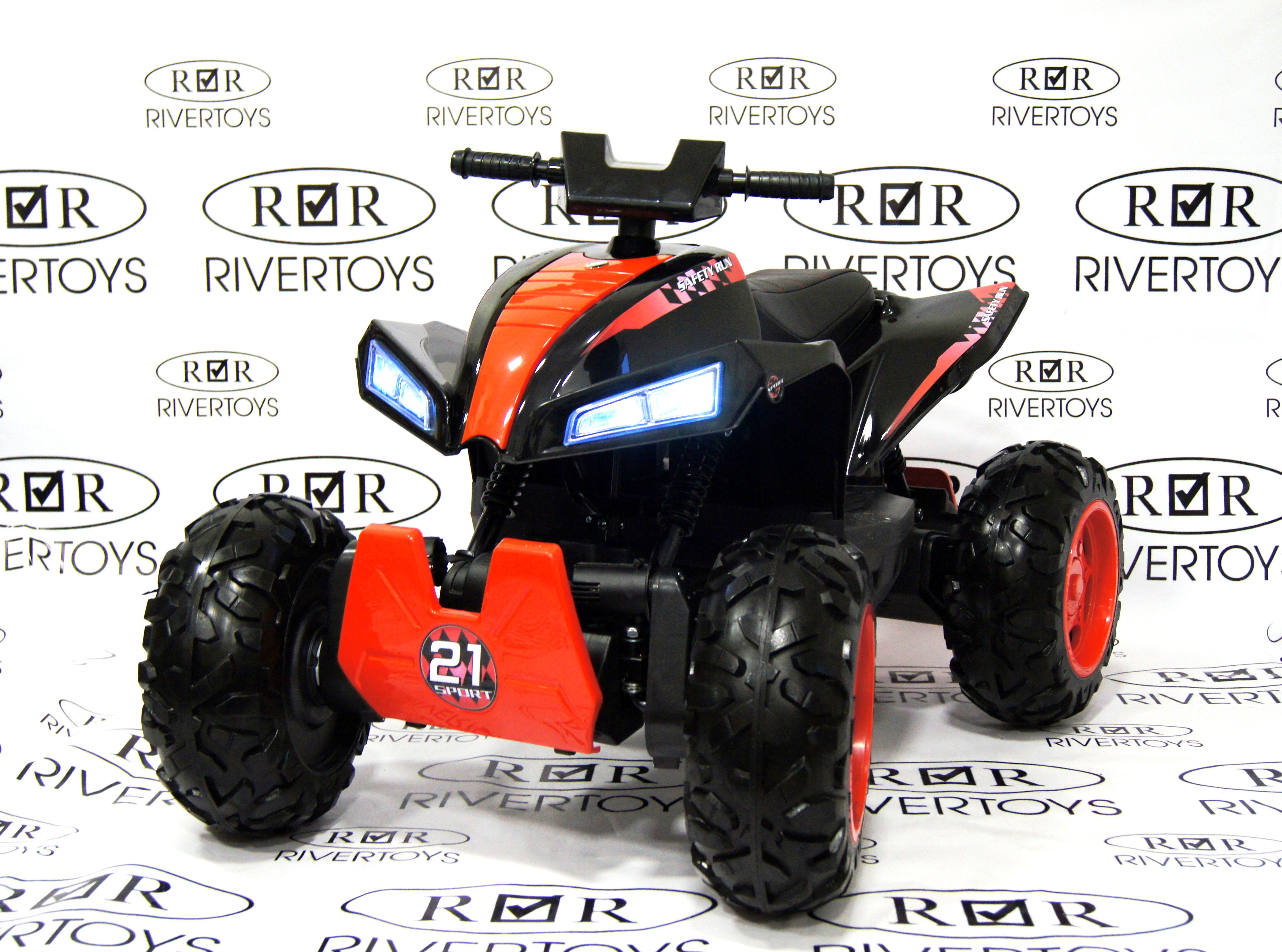 Квадроцикл RiverToys T777TT