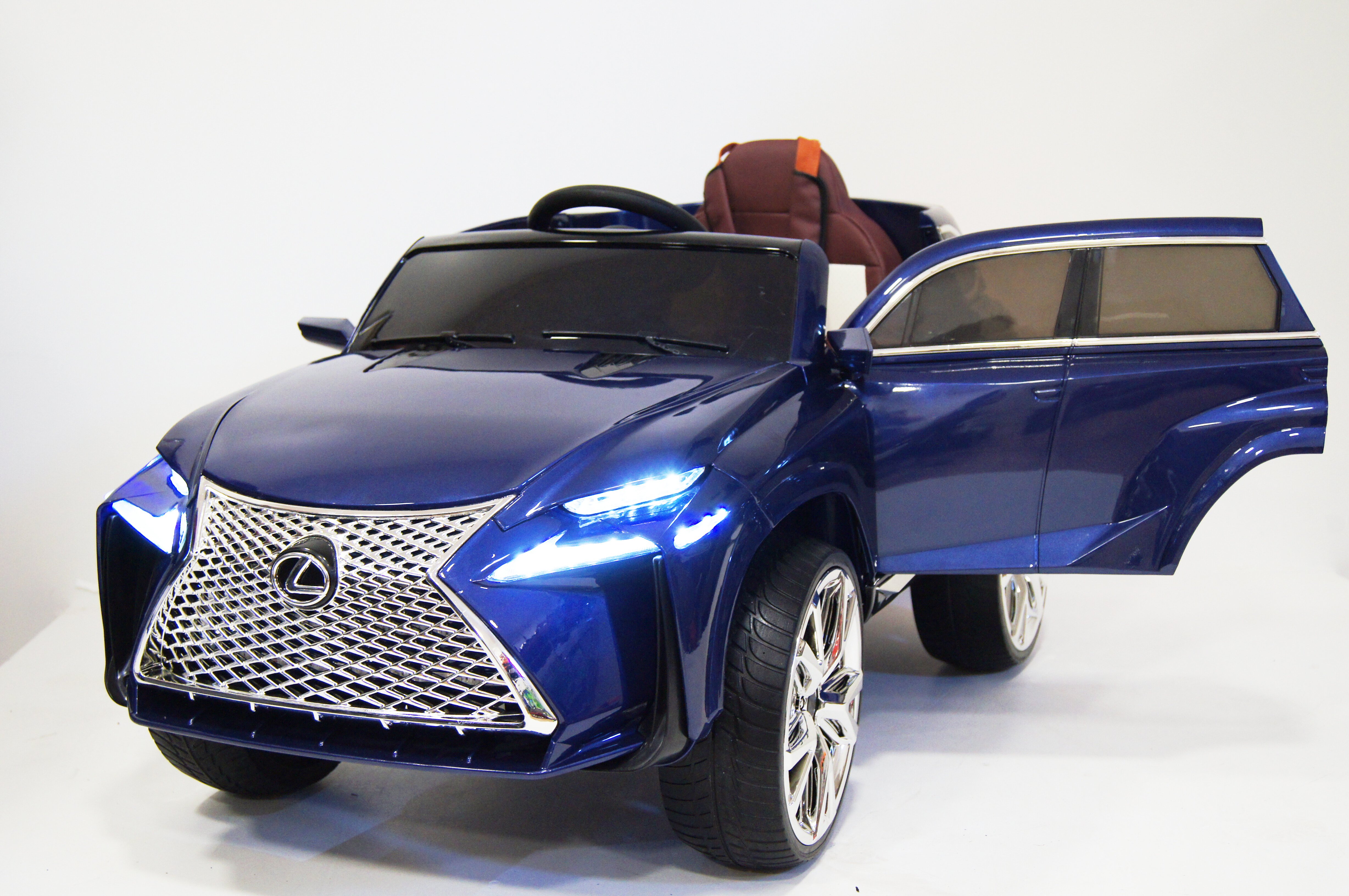 Электромобиль RiverToys Lexus Е111КХ