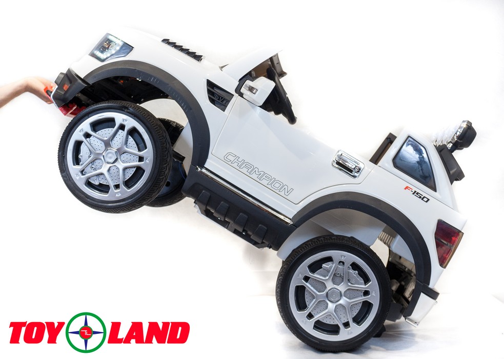 Электромобиль ToyLand BBH 1388 белый