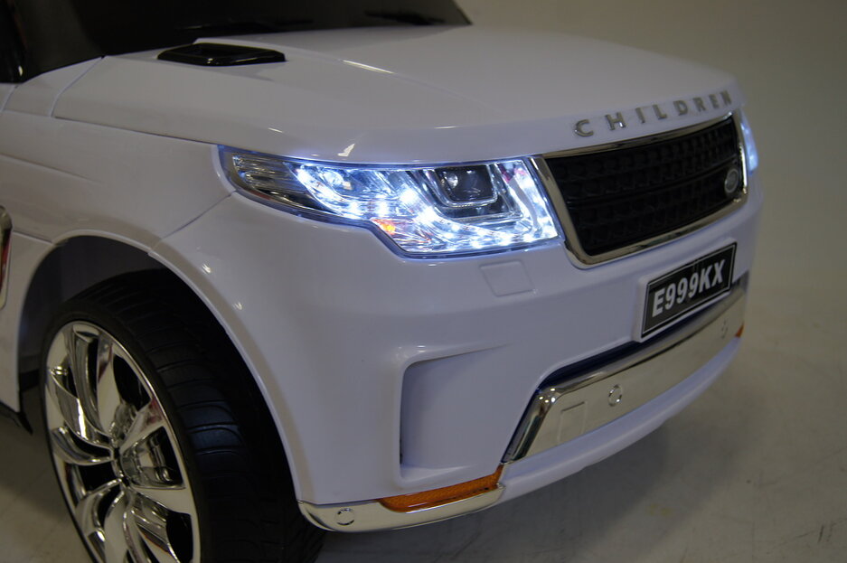 Электромобиль RiverToys Range Rover Sport E999KX белый