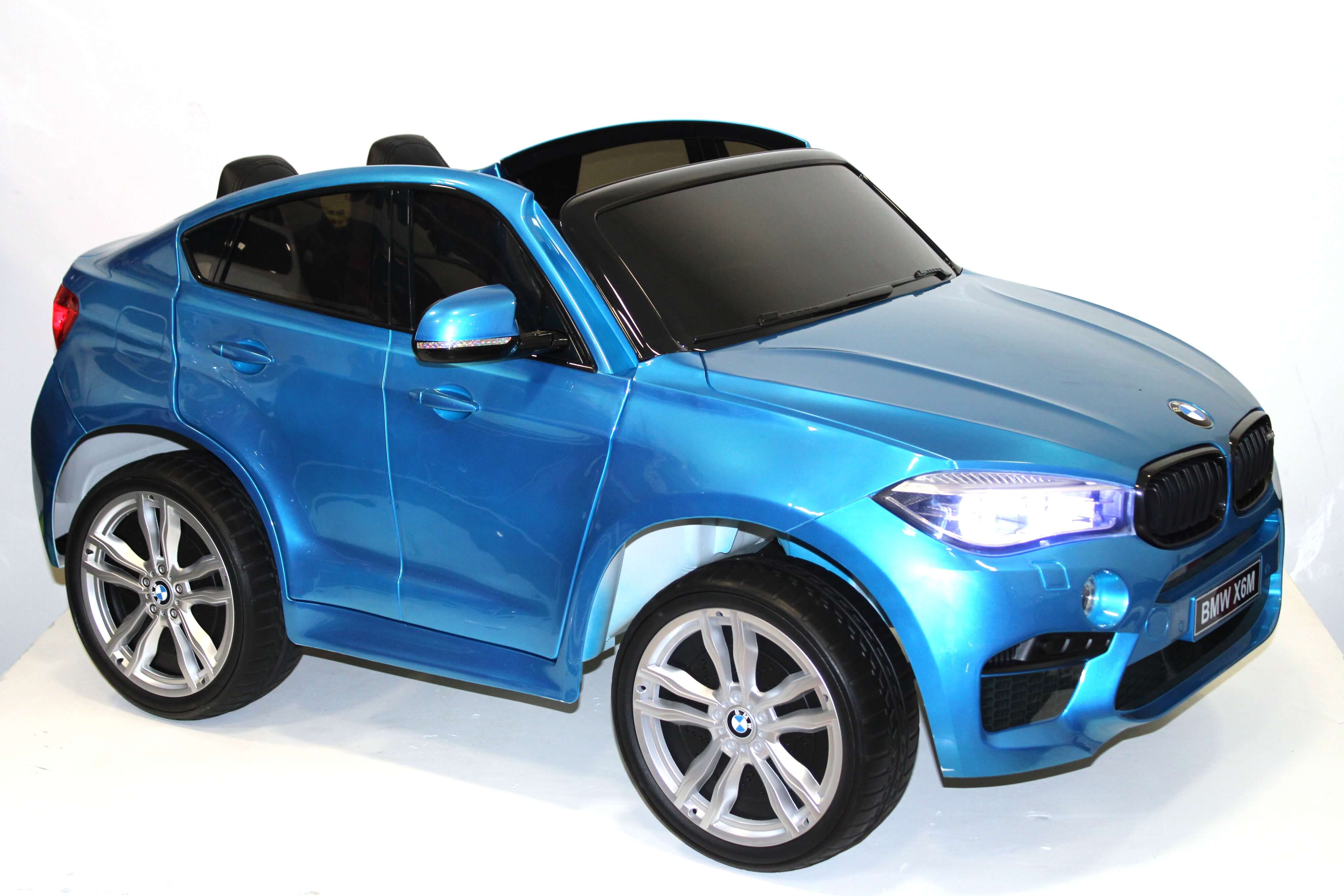 Электромобиль RiverToys BMW X6M (JJ2168)