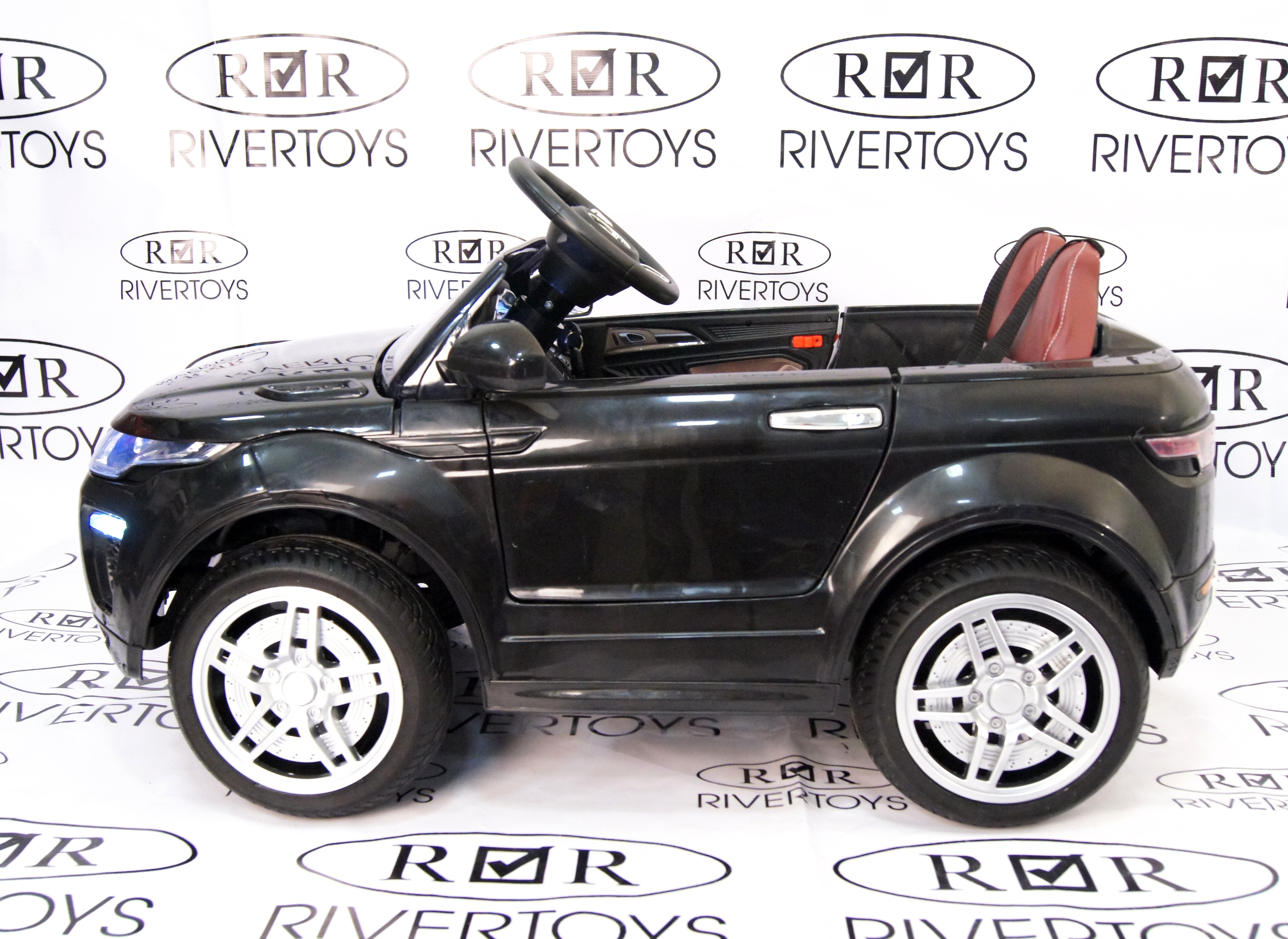 Электромобиль RiverToys Range O007OO VIP черный