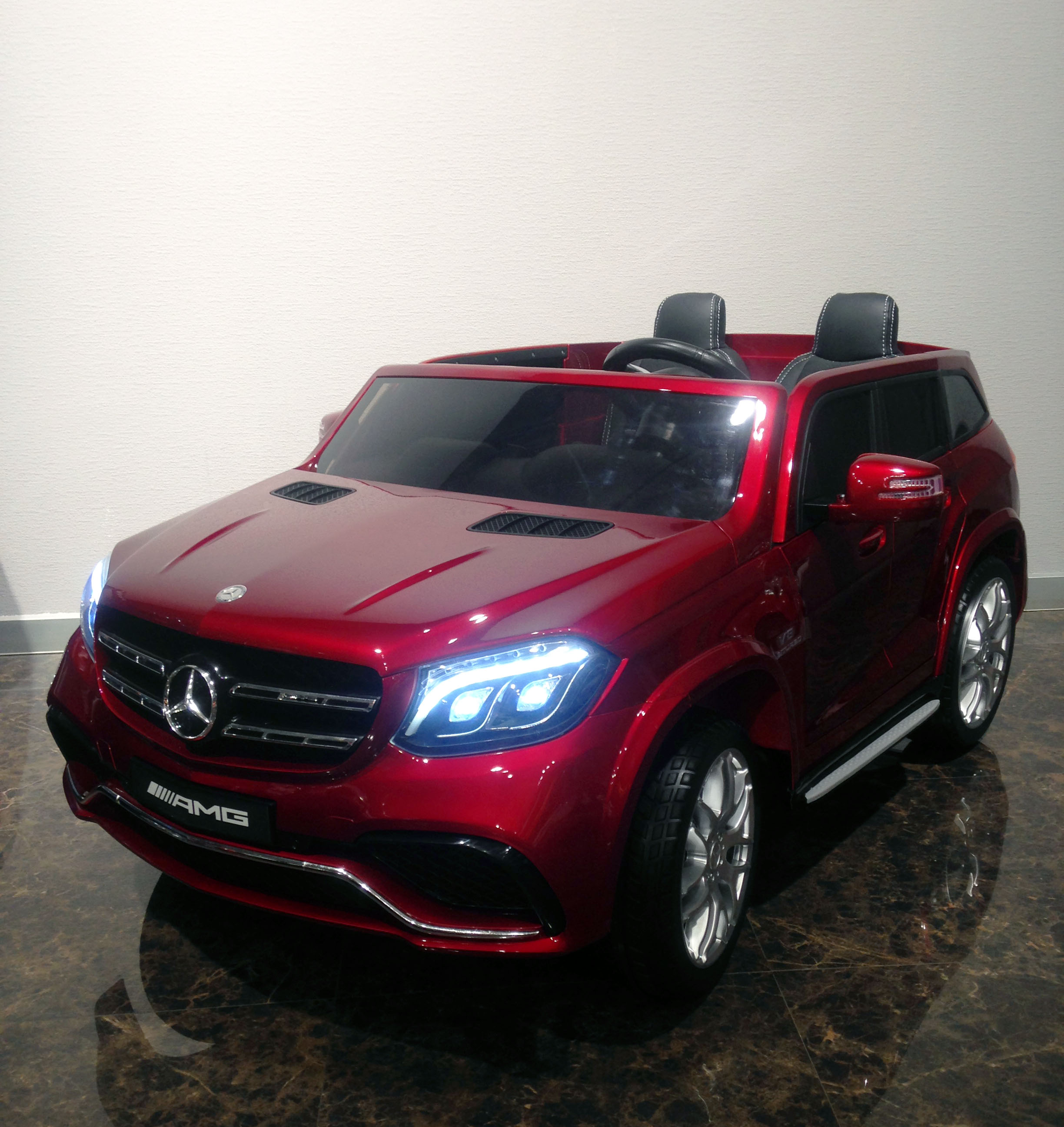 Детский электромобиль ToyLand Mercedes-Benz GLS63 AMG красный (краска)