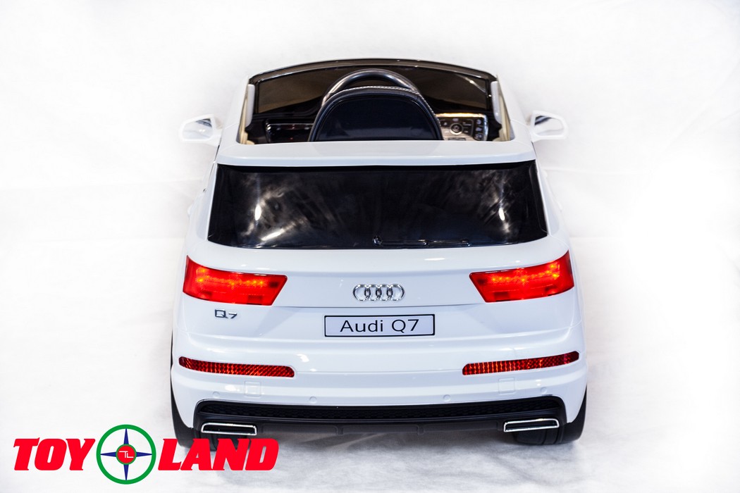 Электромобиль ToyLand Audi Q7 высокая дверь белый